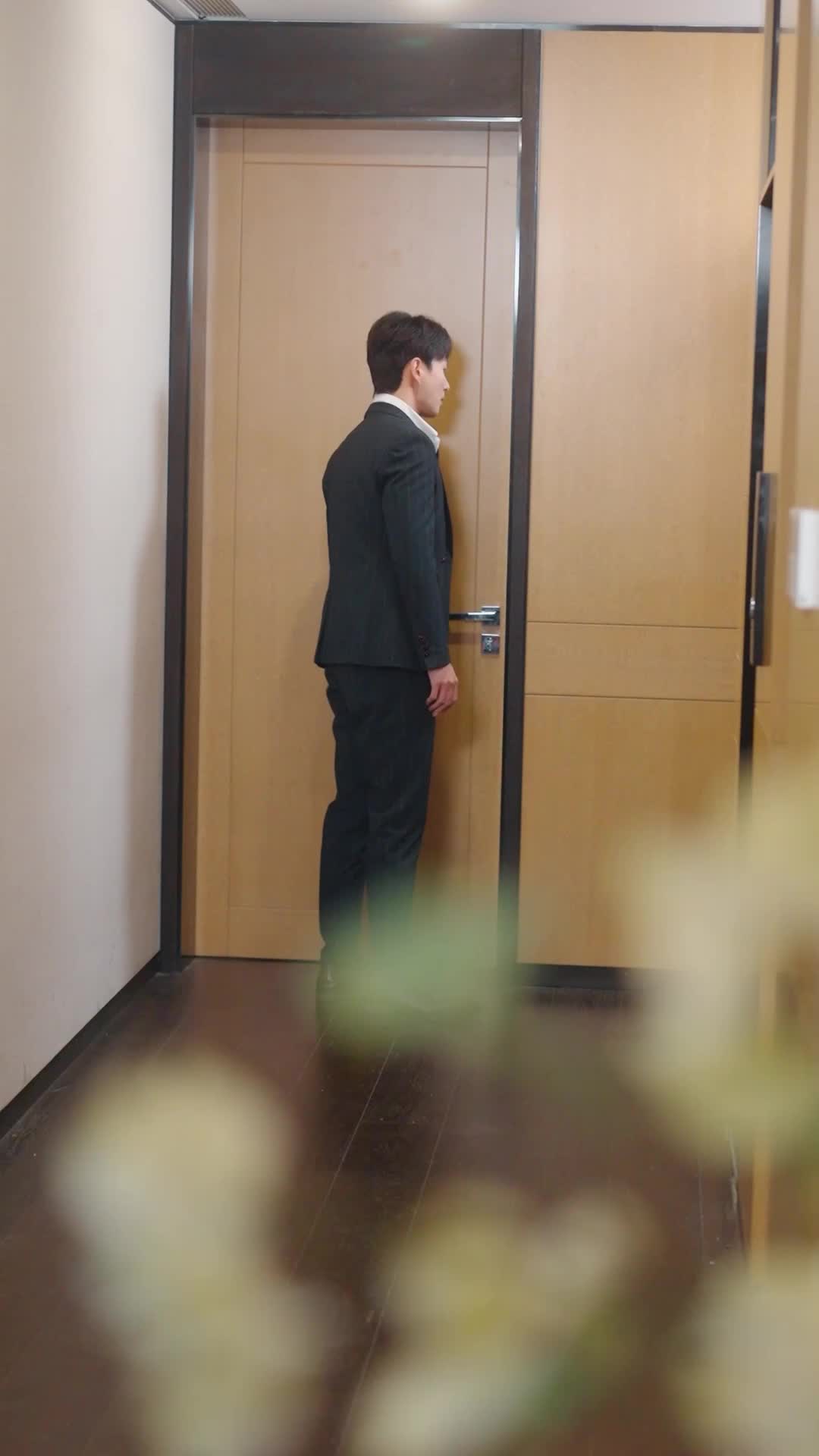 Episode 10 - Mr. Never Right